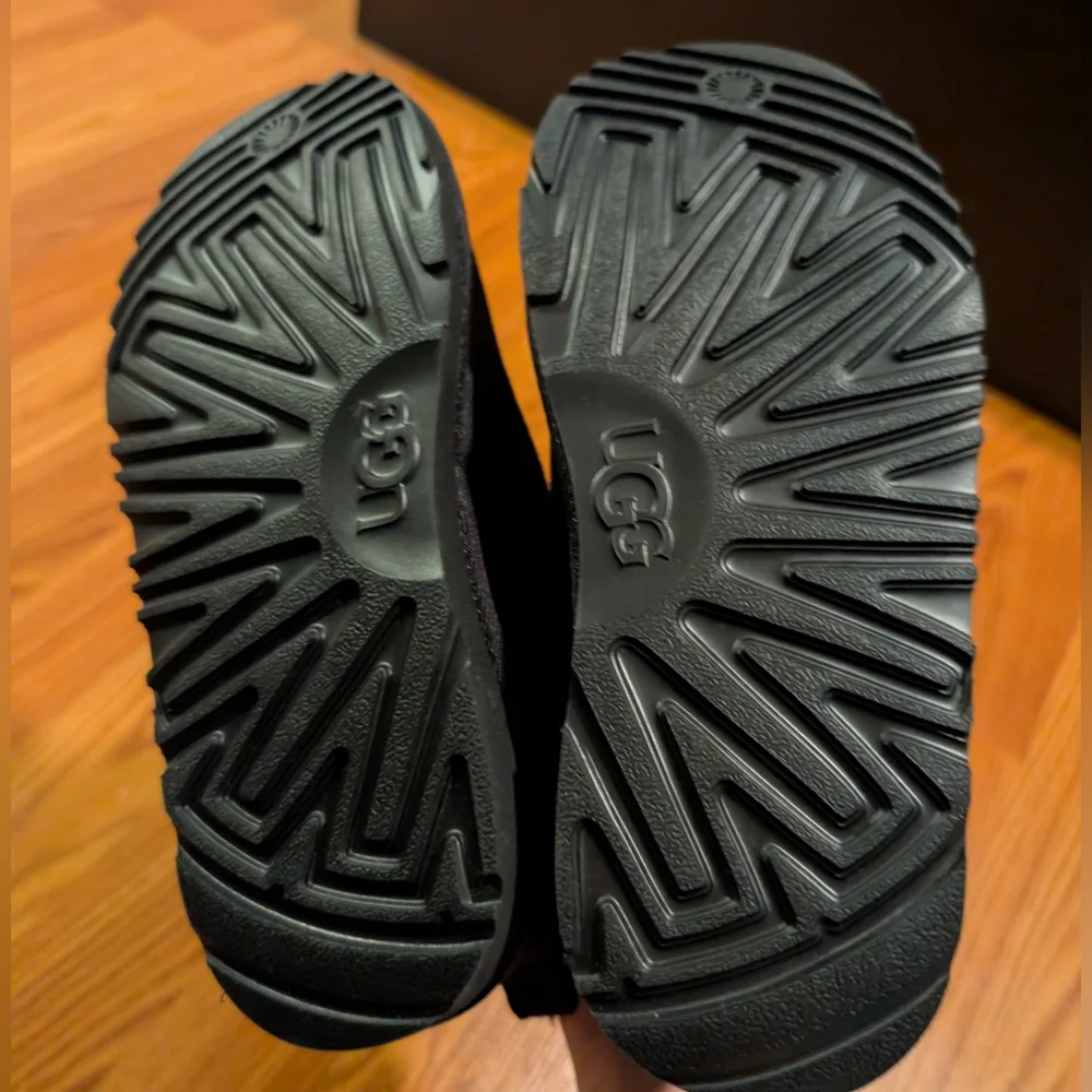 UGG Classic Ultra Mini boots